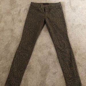 In very good condition Joes skinny jeans size 27